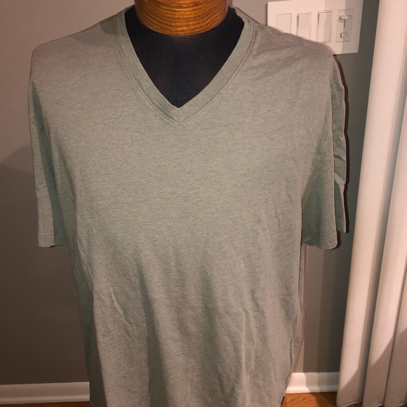 👔2 for $30👕 Calvin Klein moss green T-shirt - Picture 3 of 6